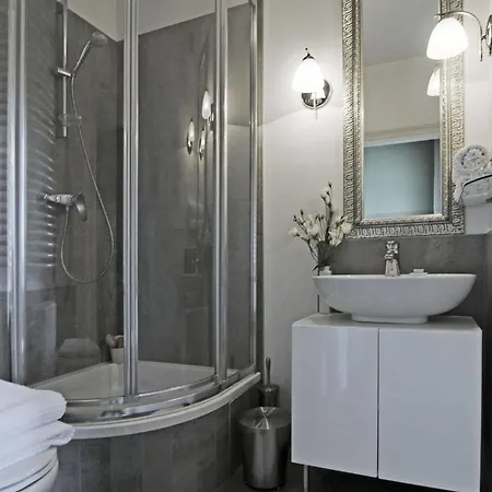 Nocleg ze śniadaniem Angel House 2*