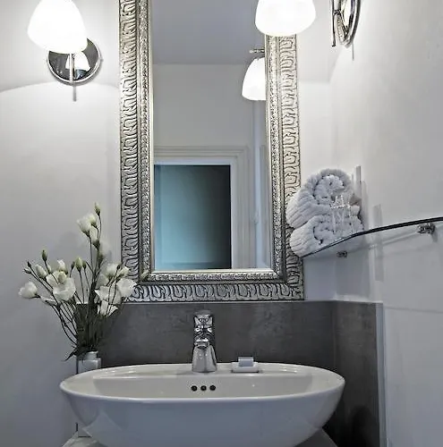 Angel House לינה וארוחת בוקר