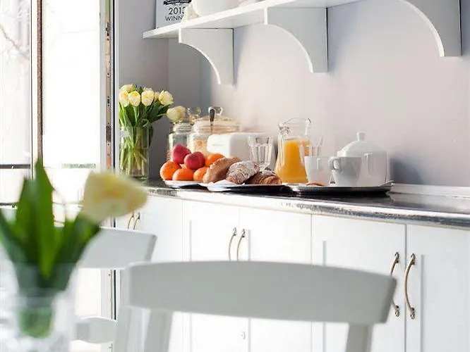 Angel House לינה וארוחת בוקר קרקוב