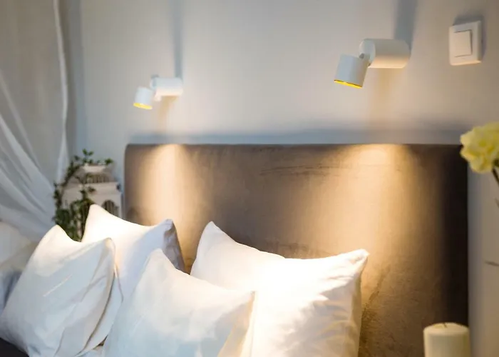 Angel House לינה וארוחת בוקר קרקוב